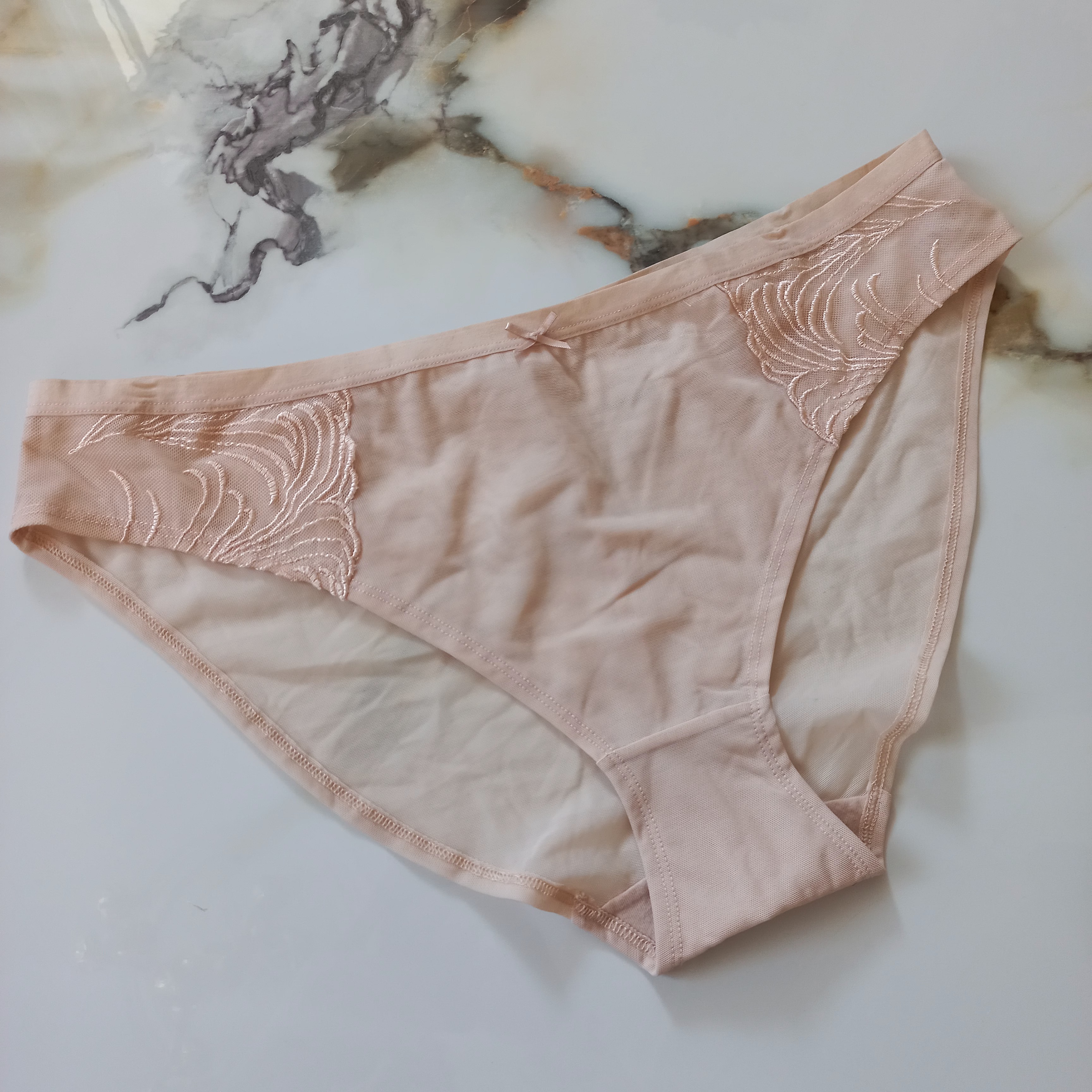 شورت زنانه توری کرمی برند اروپایی جورج