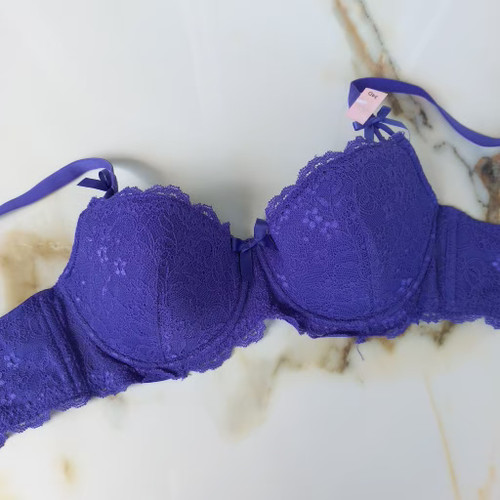 سوتین زنانه اسفنجی فنردار توری بنفش برند اروپایی Boux AVENUE